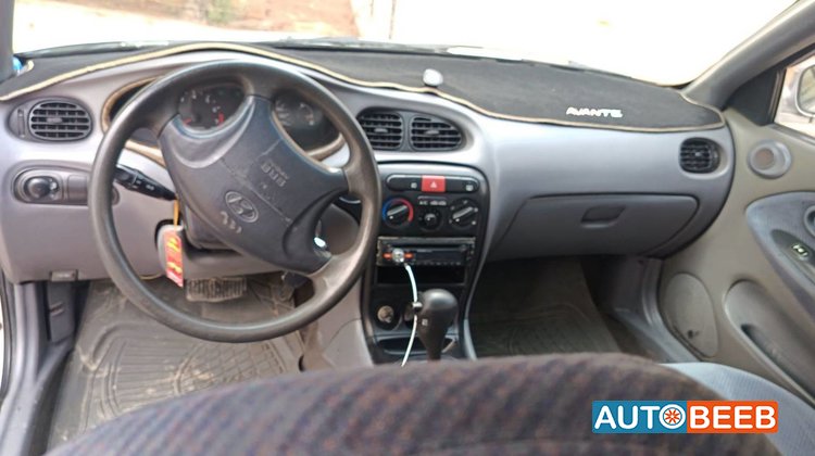 Hyundai Avante 2000