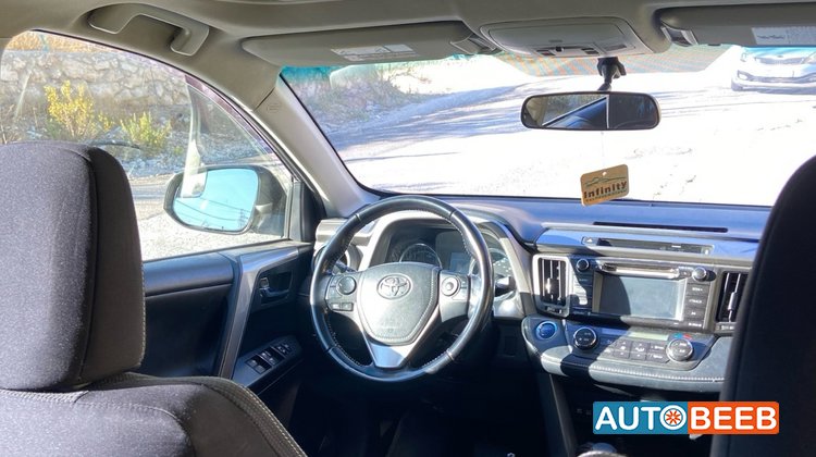 Toyota RAV4 2017