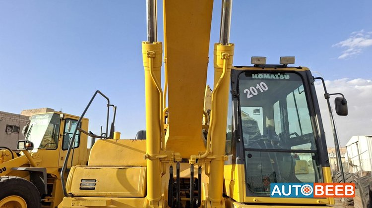 Tracked Excavator Komatsu 2010