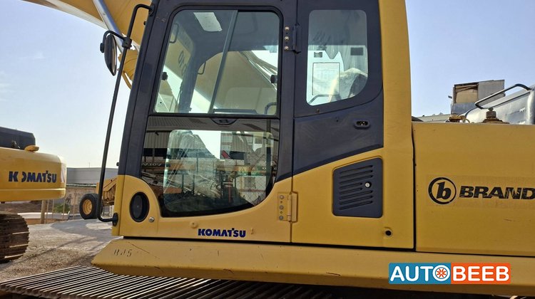 Tracked Excavator Komatsu 2010