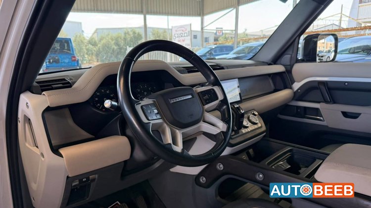 Land Rover Defender 2022