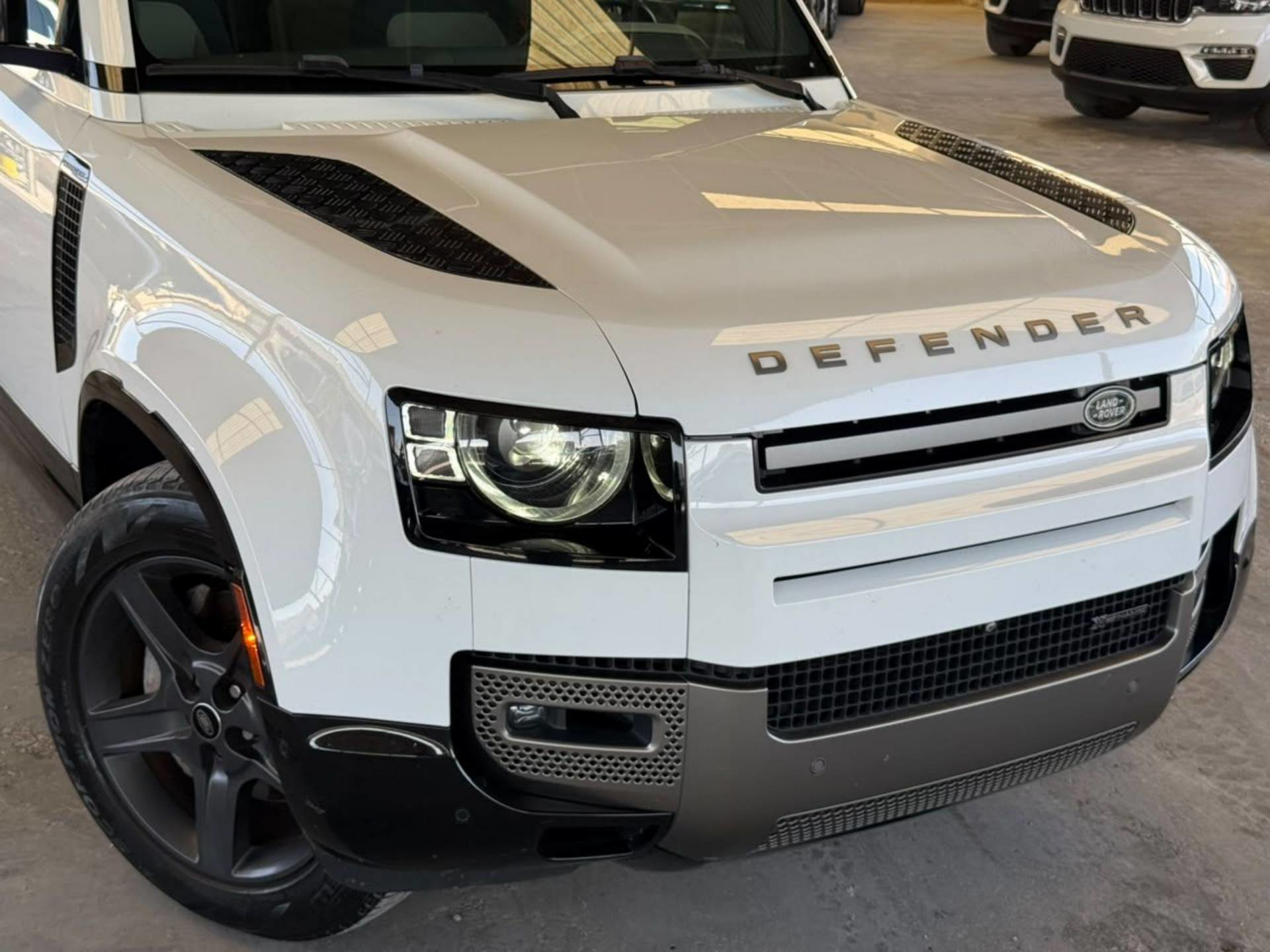 Land Rover Defender 2022
