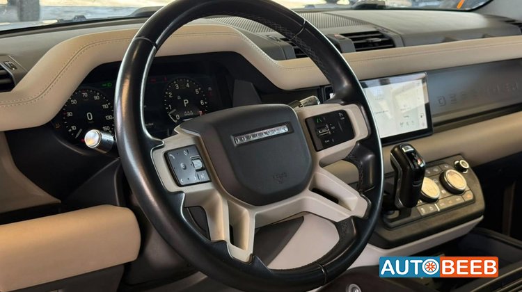 Land Rover Defender 2022
