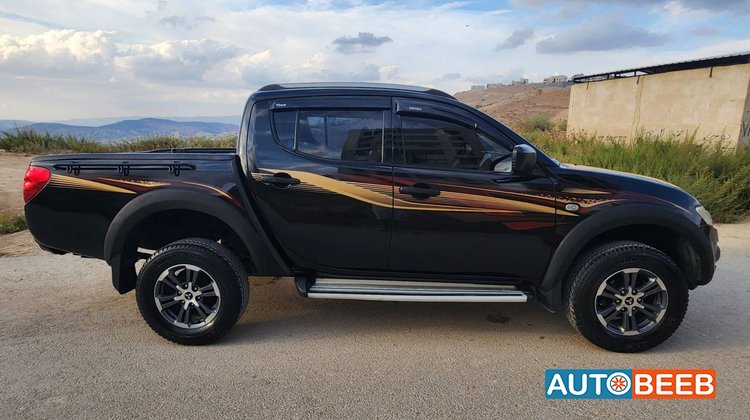 Mitsubishi L200 2014