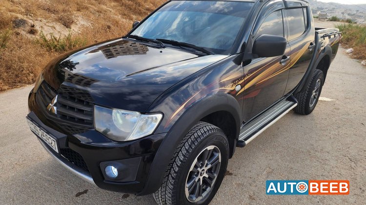 Mitsubishi L200 2014