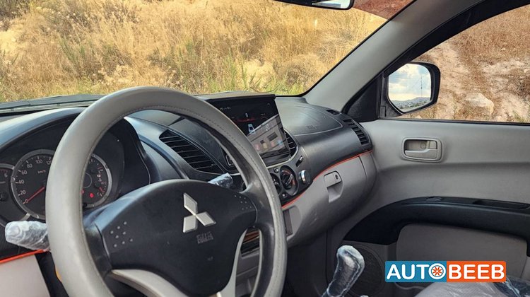 Mitsubishi L200 2014