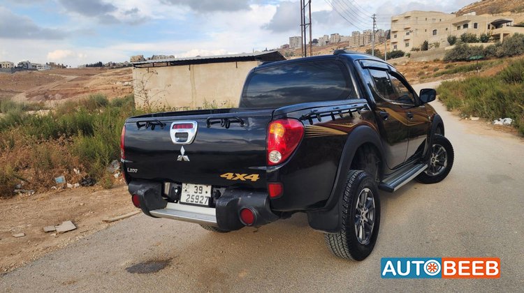 Mitsubishi L200 2014