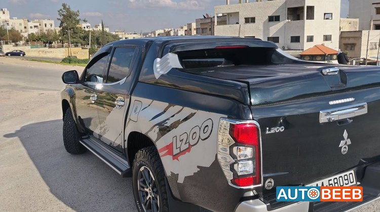 ميتسوبيشي L200 2021