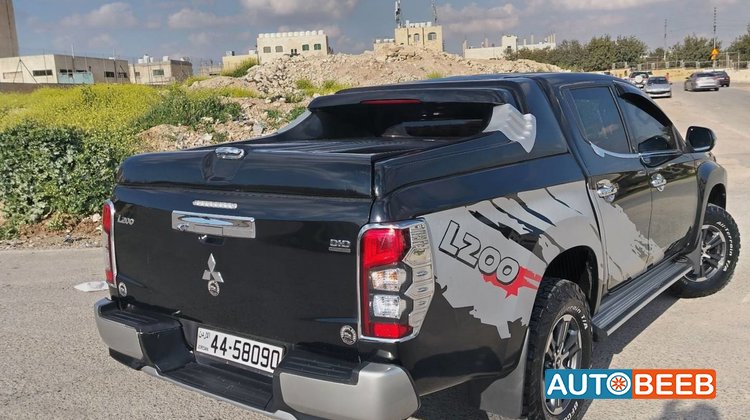 ميتسوبيشي L200 2021