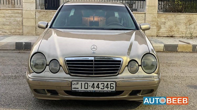 مرسيدس بنز E200 2001