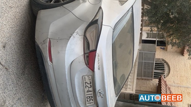 Hyundai Avante 2014
