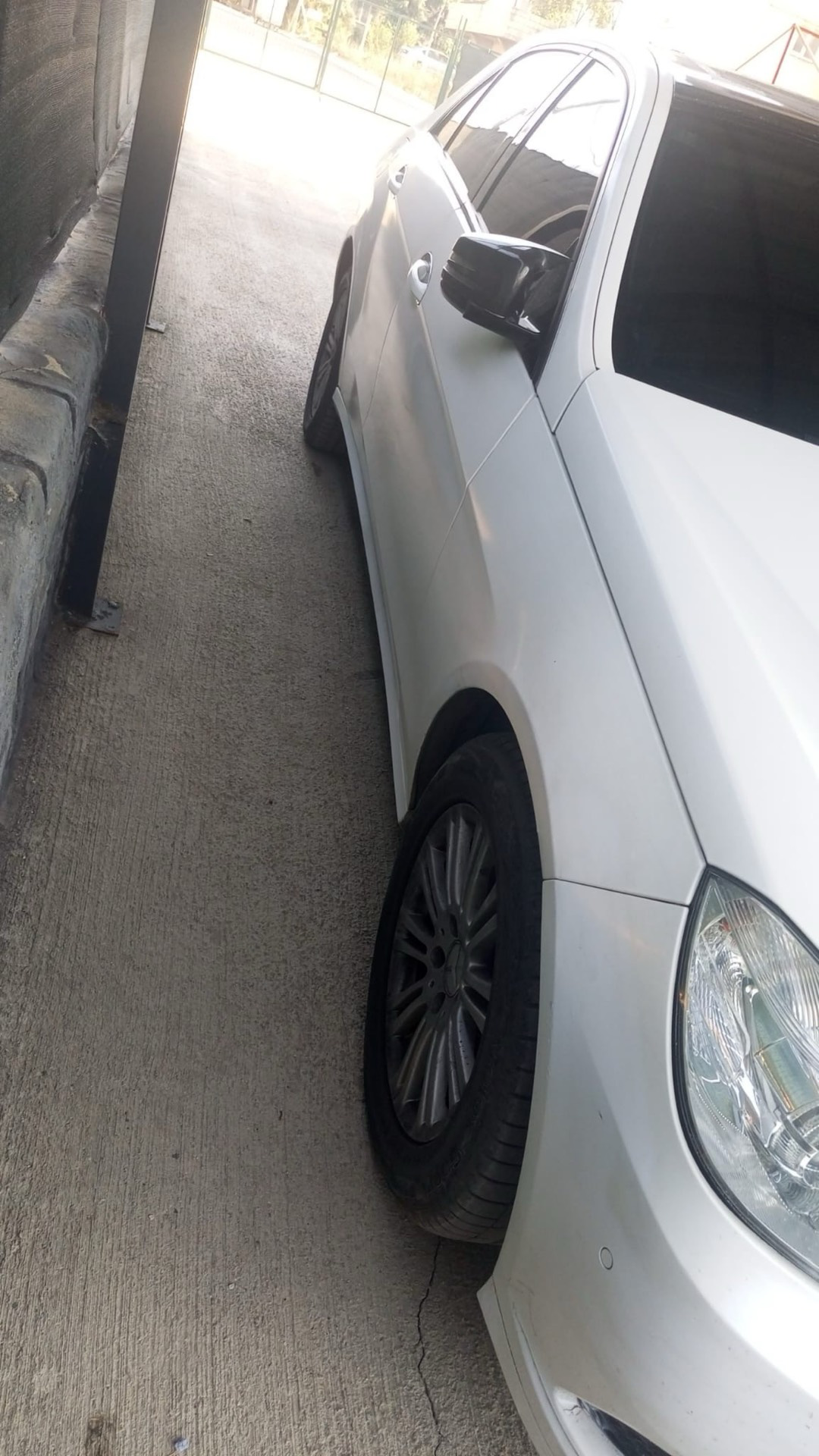 مرسيدس بنز E200 2011