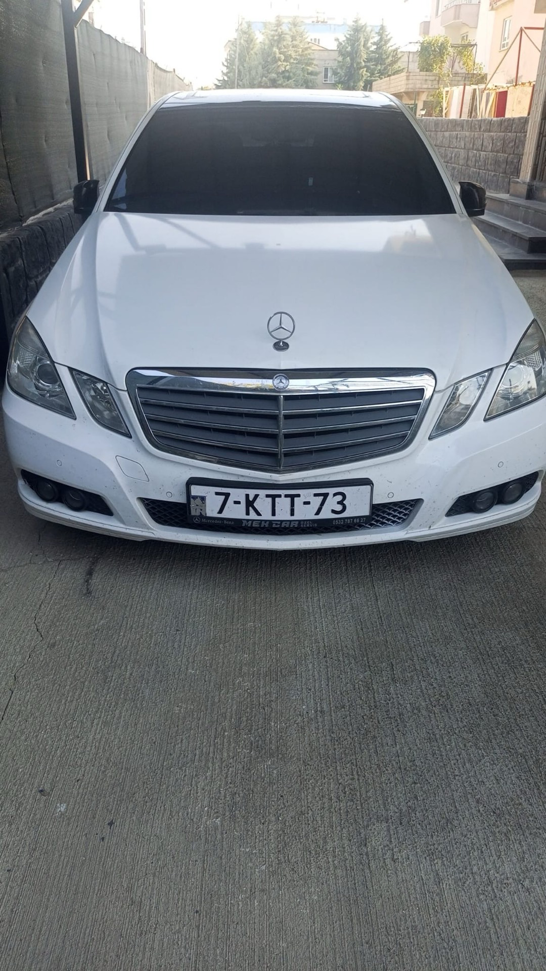 مرسيدس بنز E200 2011