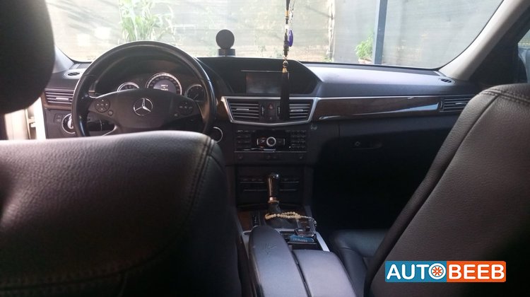مرسيدس بنز E200 2011