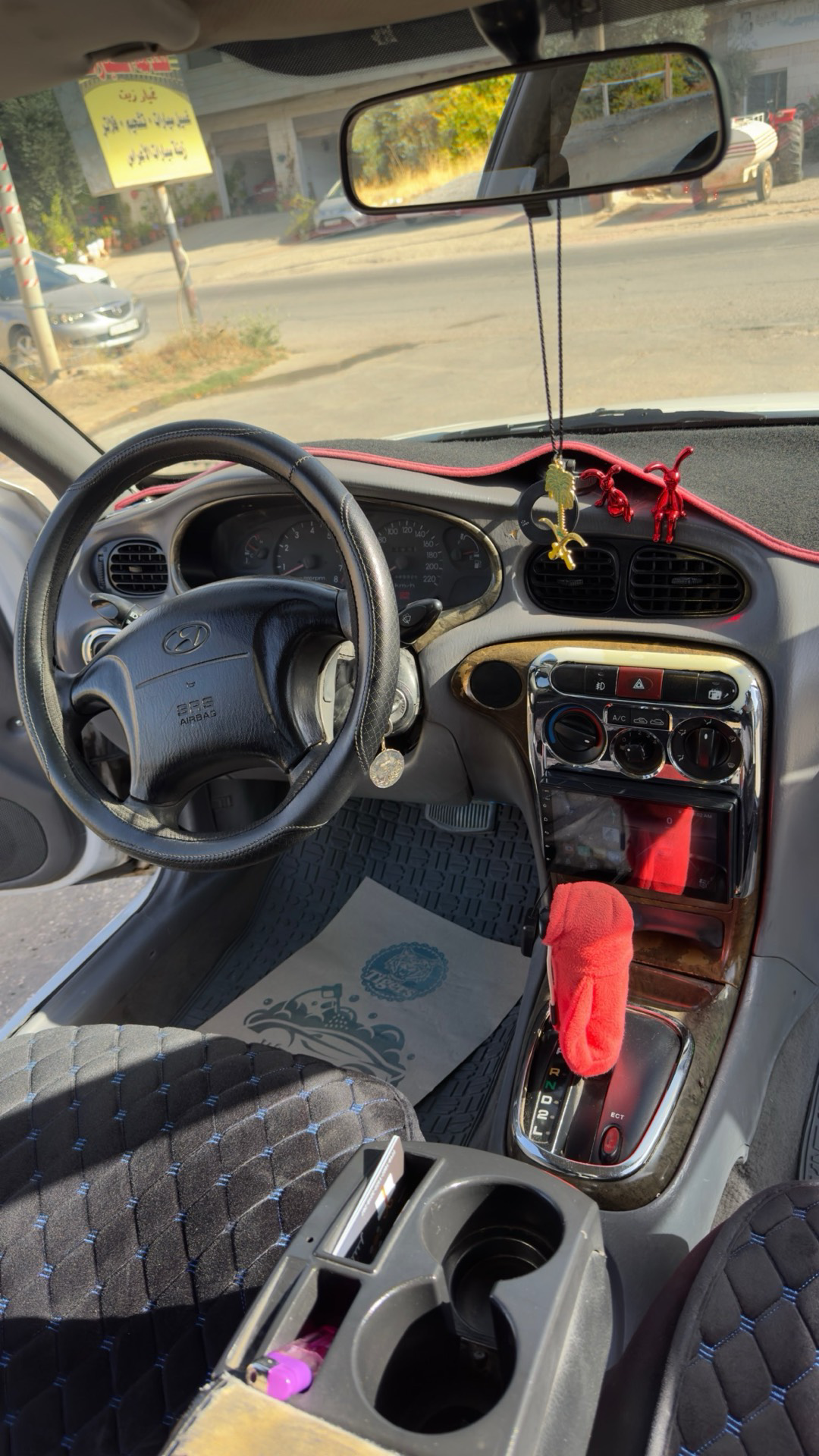 هيونداي افانتي 1999