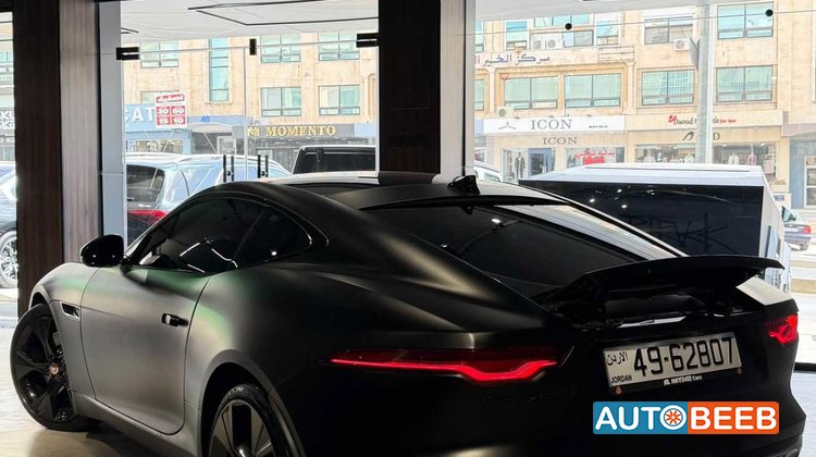 جاكوار F-Type 2023