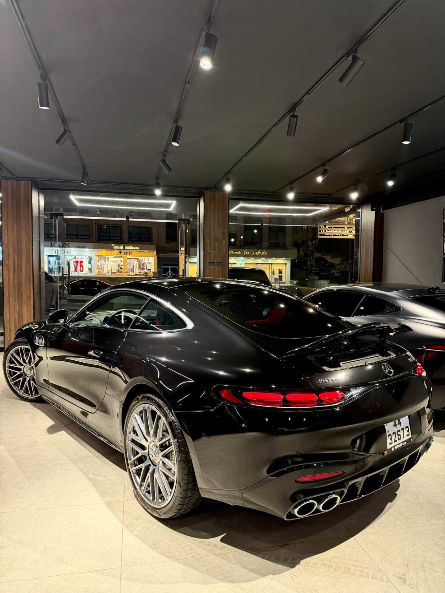 مرسيدس بنز GT43 2025