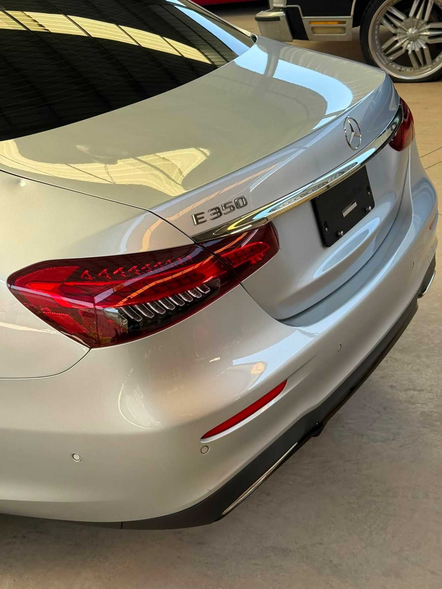 مرسيدس بنز E350 2022