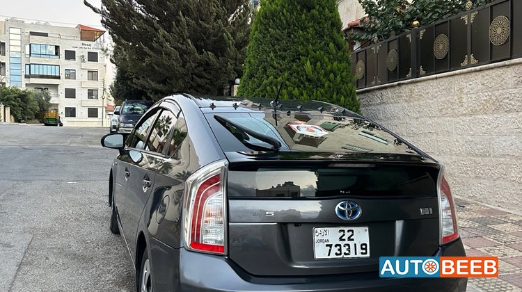 Toyota Prius 2012