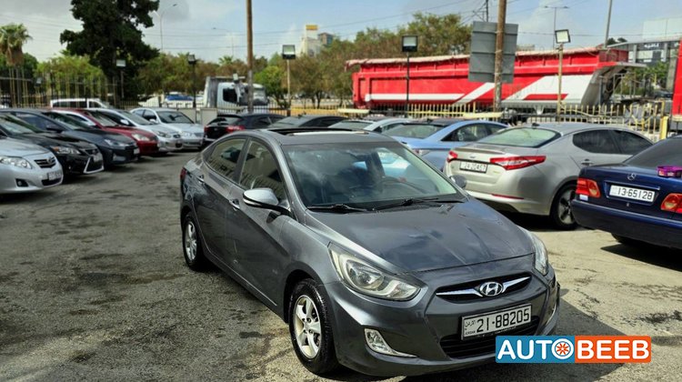 Hyundai Accent 2011