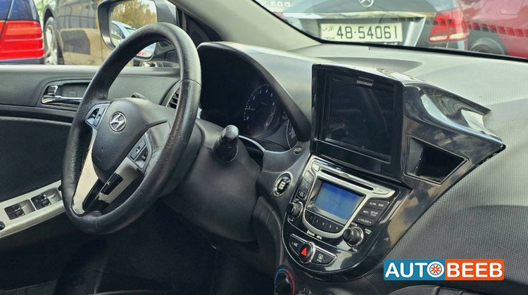 Hyundai Accent 2011