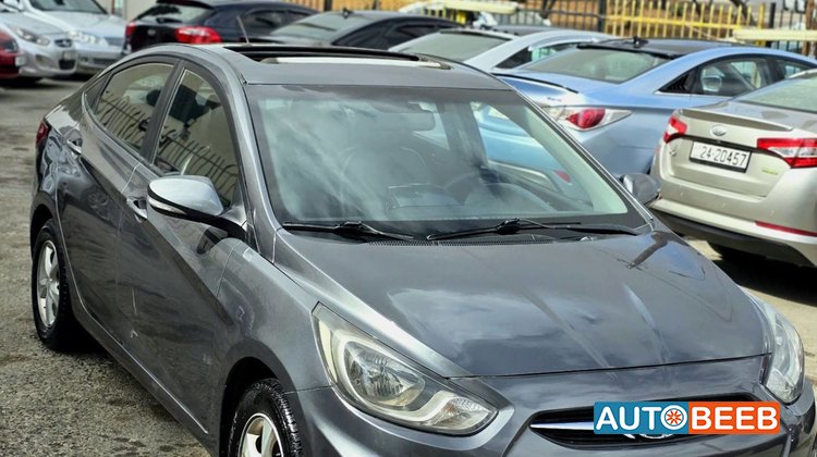 Hyundai Accent 2011