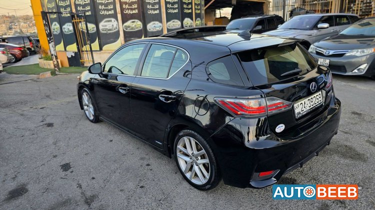 Lexus CT200 2015