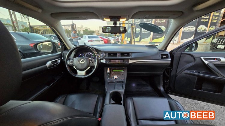 Lexus CT200 2015