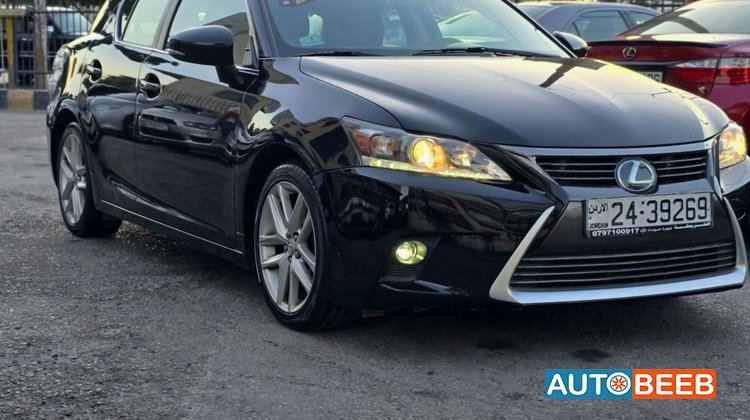 Lexus CT200 2015