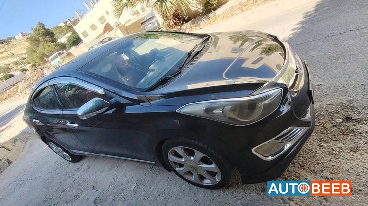 Hyundai Elantra 2013