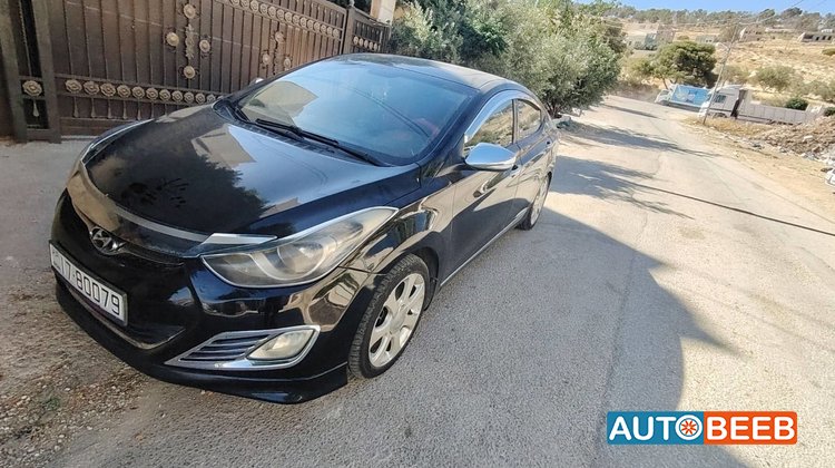 Hyundai Elantra 2013