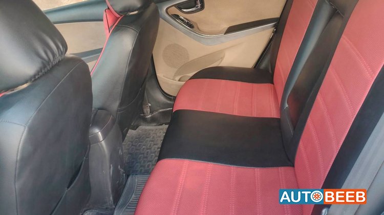 Hyundai Elantra 2013