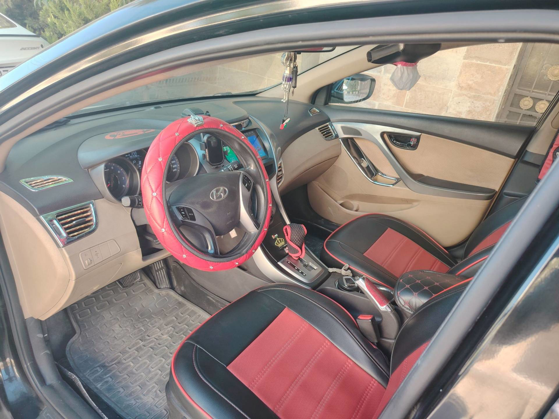 Hyundai Elantra 2013