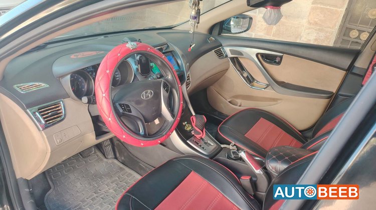 Hyundai Elantra 2013