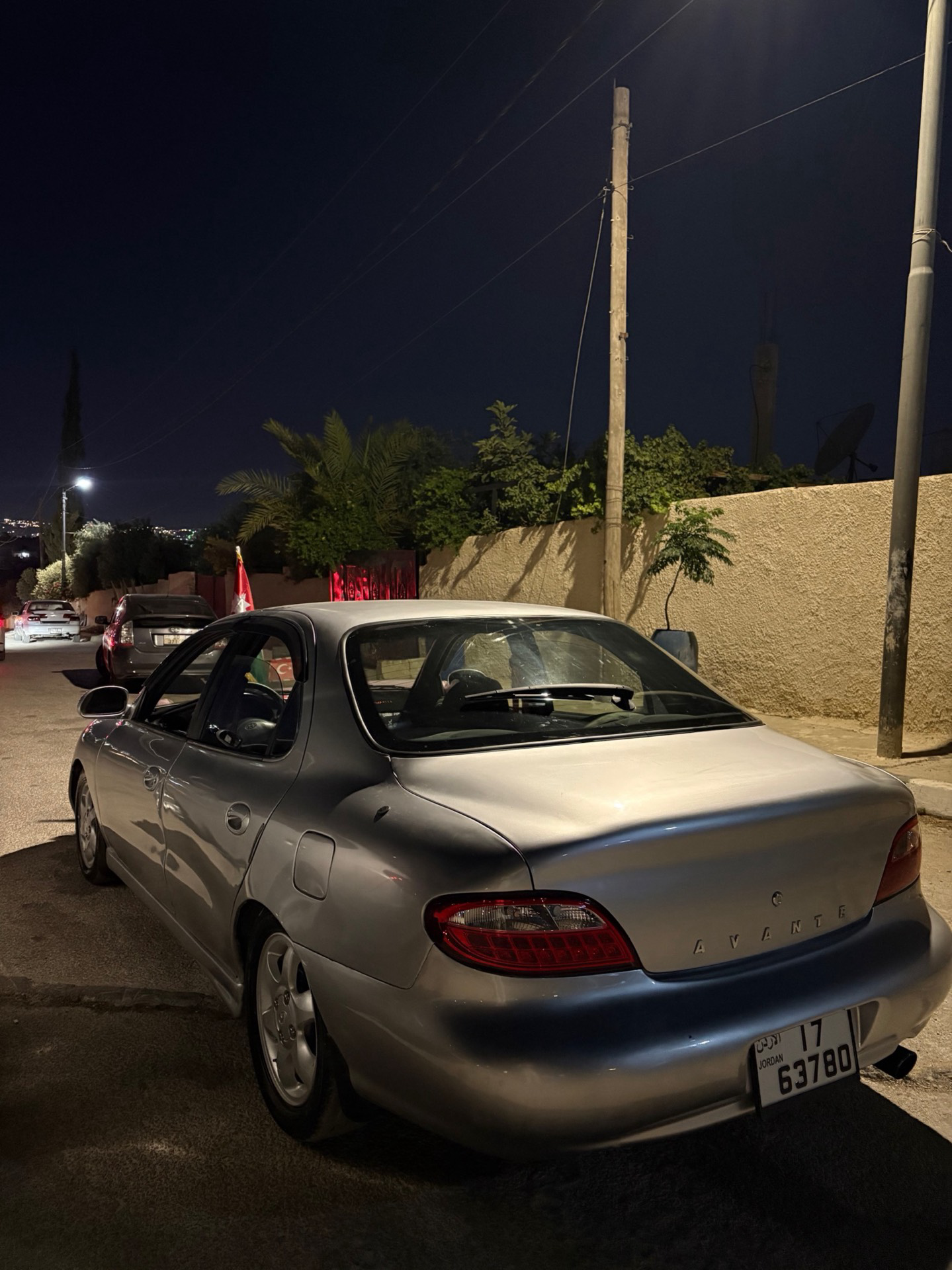 هيونداي افانتي 1995