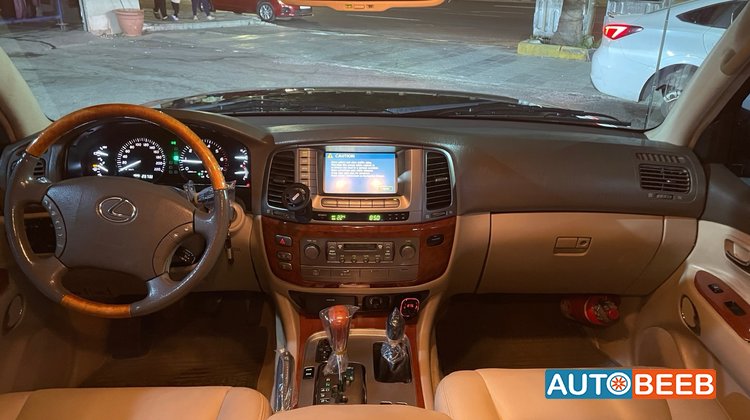 لكزس LX470 2006