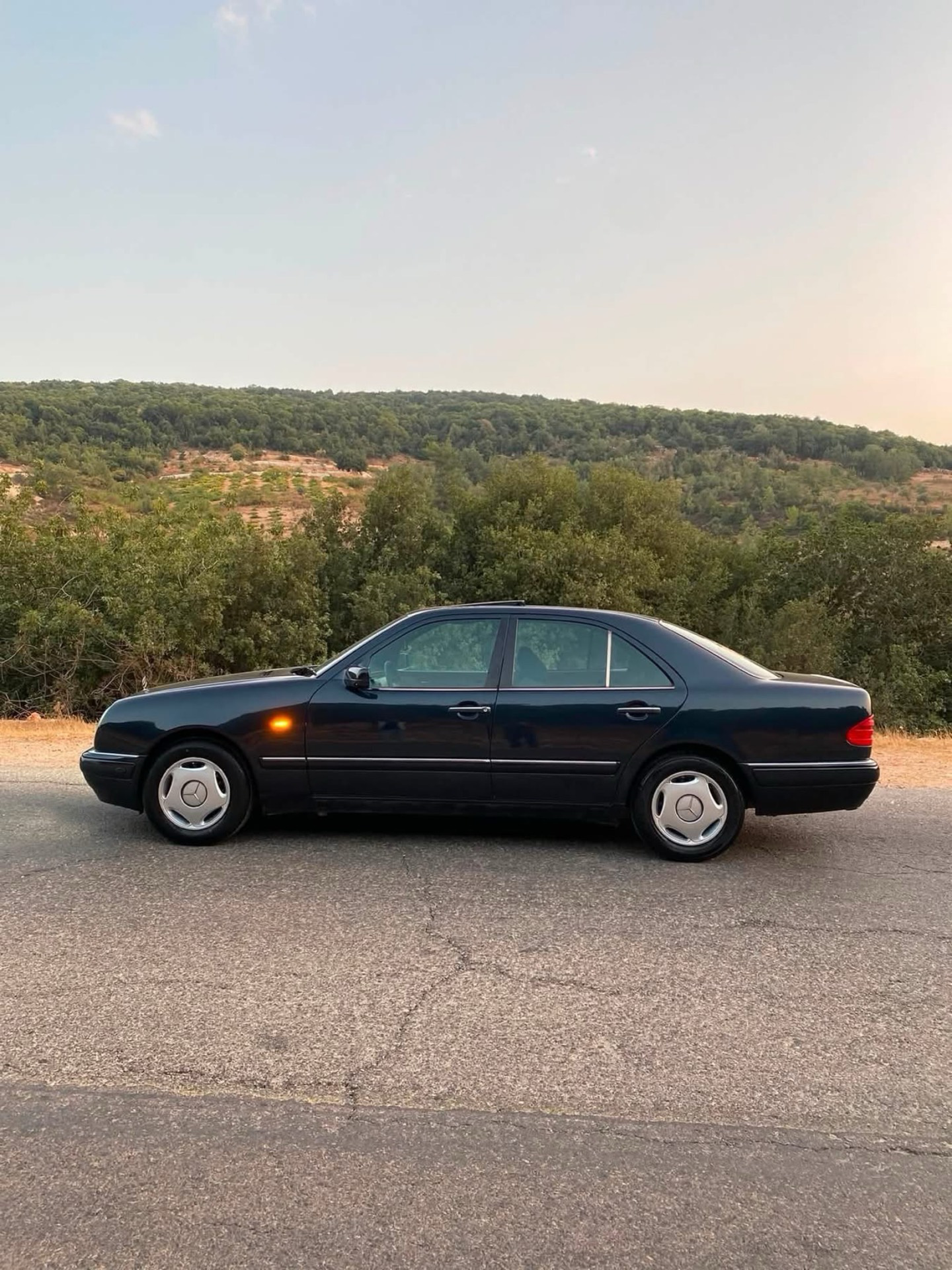 مرسيدس بنز E200 1997