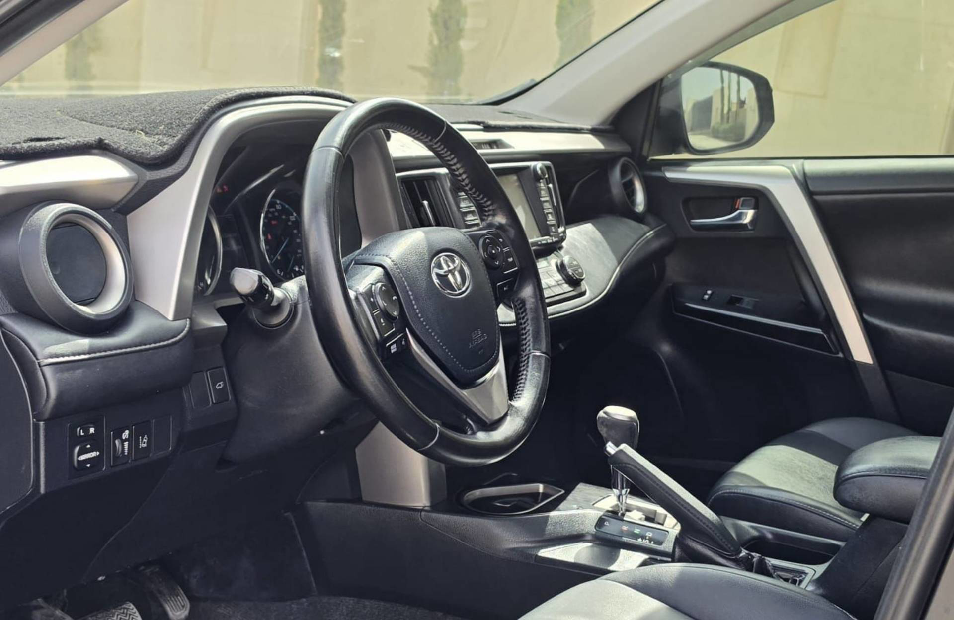 Toyota RAV4 2017