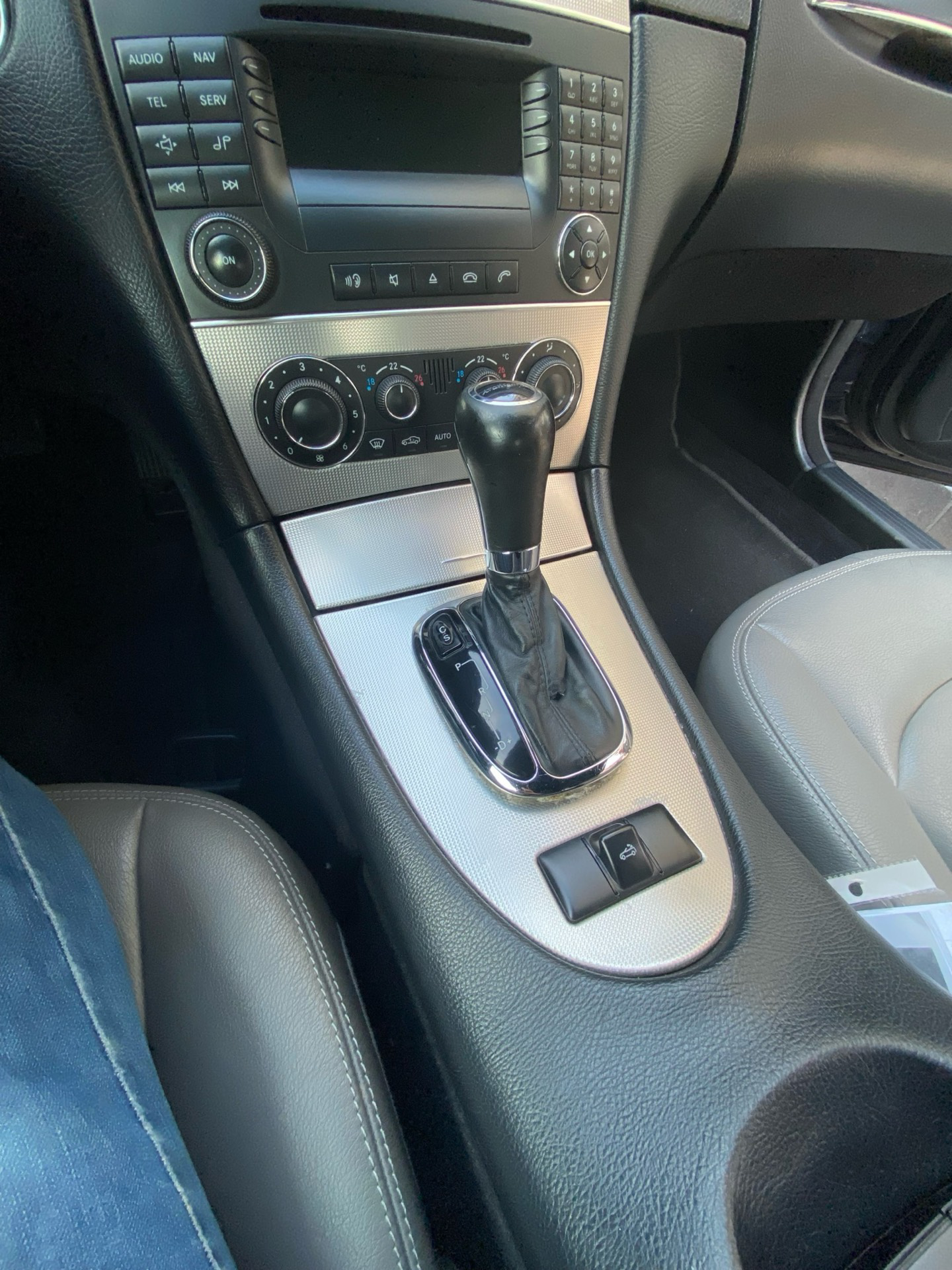 مرسيدس بنز CLK200 2007