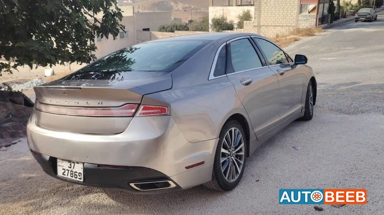 Lincoln MKZ 2018