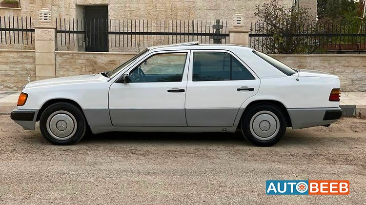 مرسيدس بنز E200 1986