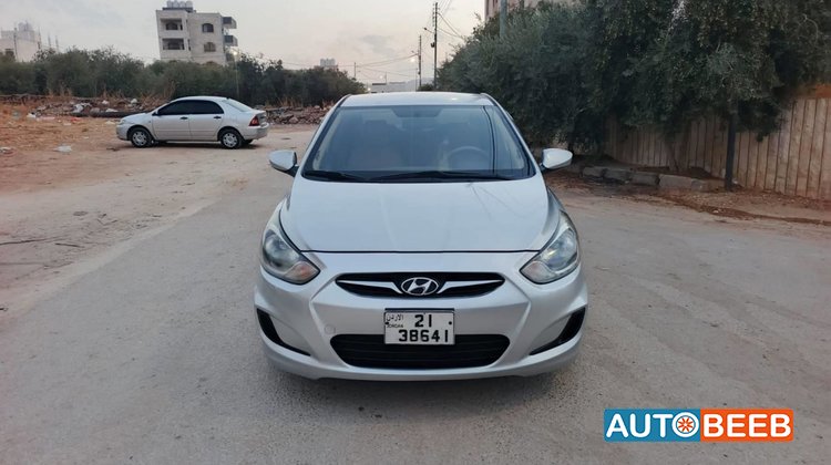 Hyundai Accent 2013