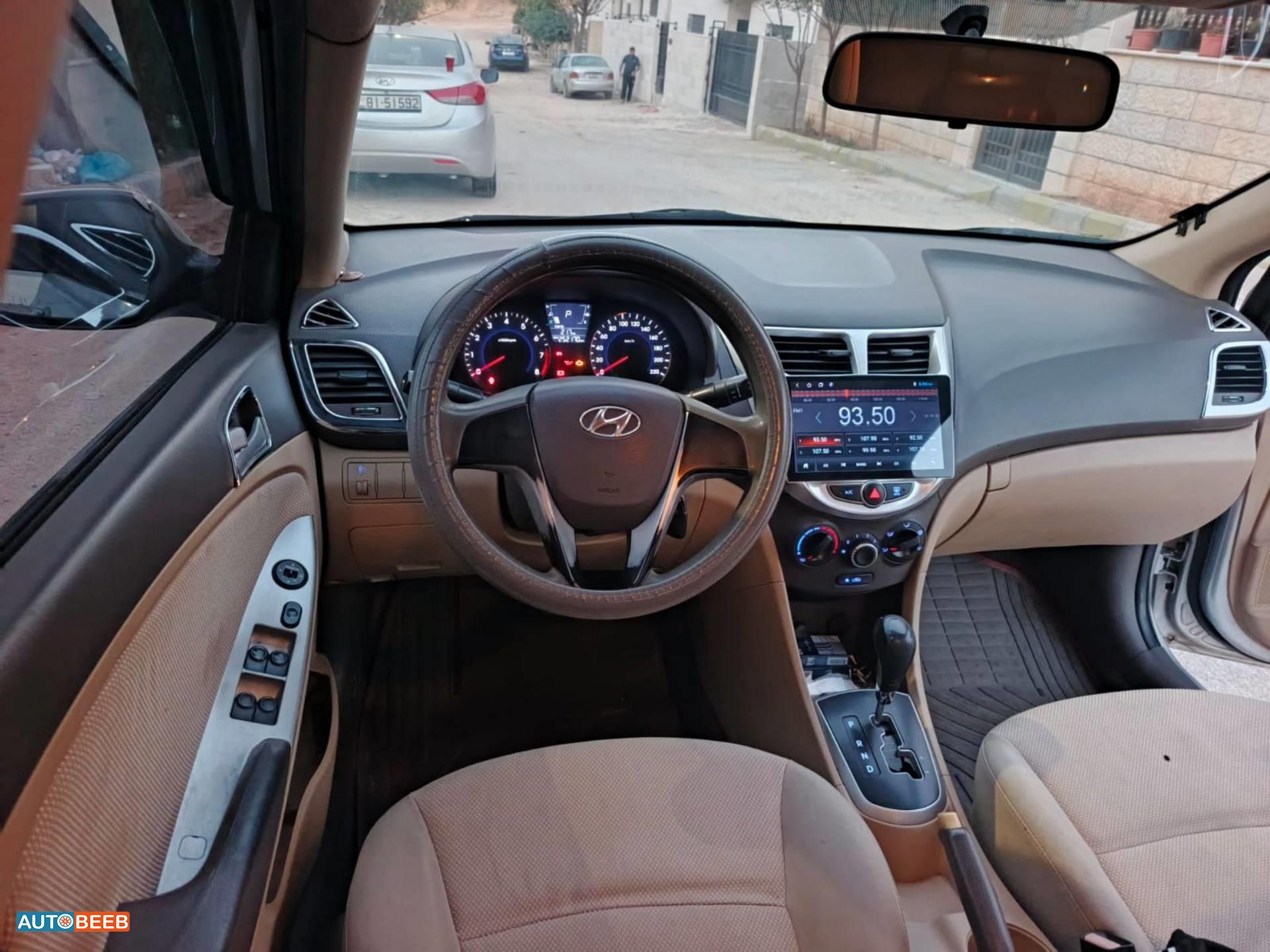 Hyundai Accent 2013