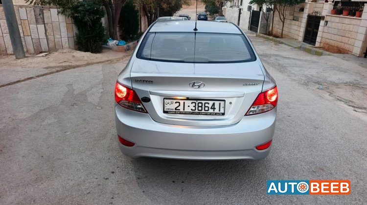 Hyundai Accent 2013