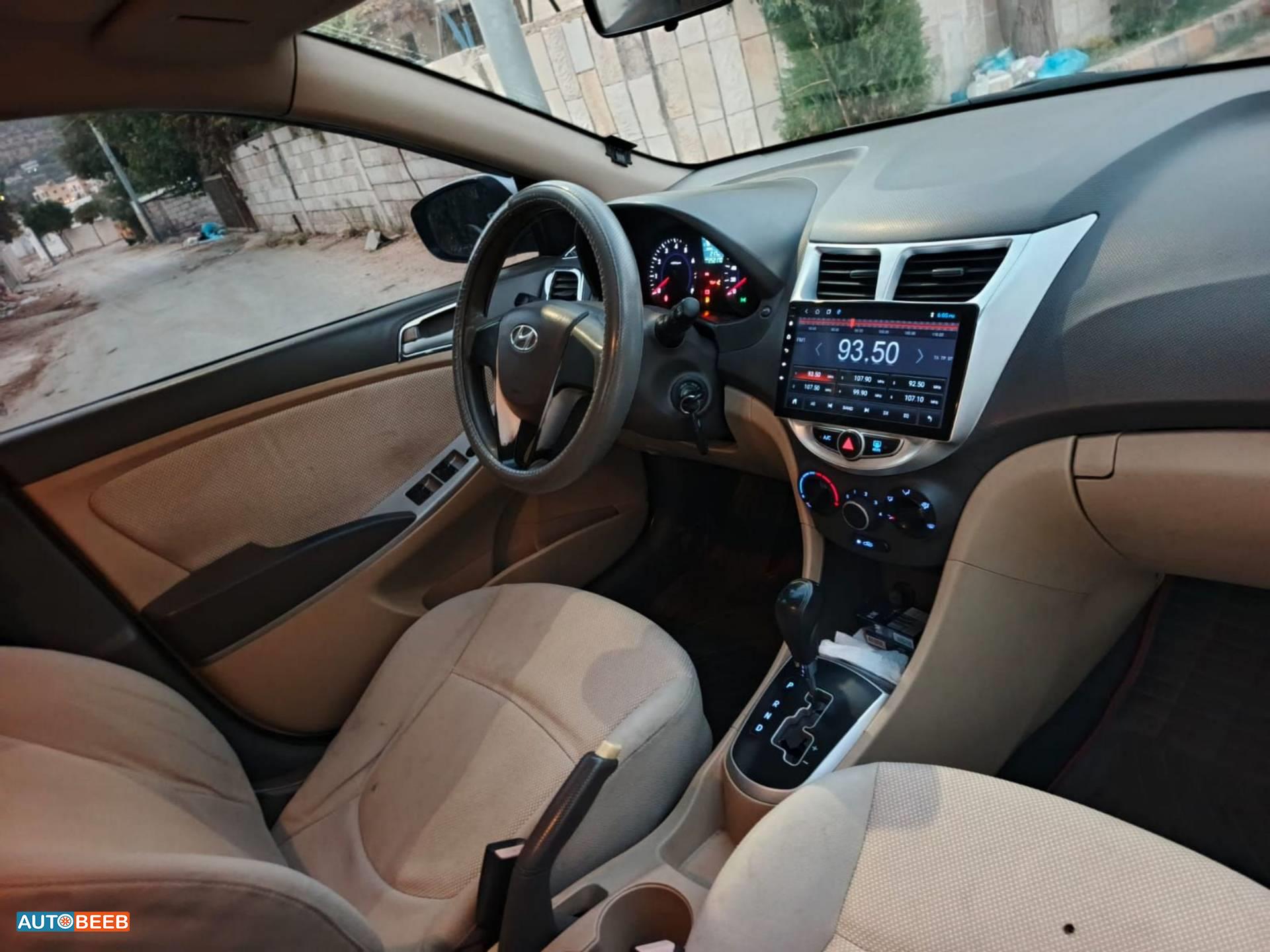 Hyundai Accent 2013