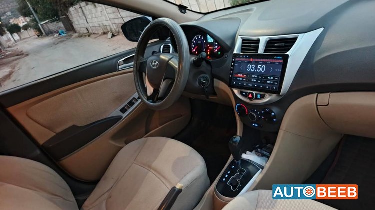 Hyundai Accent 2013
