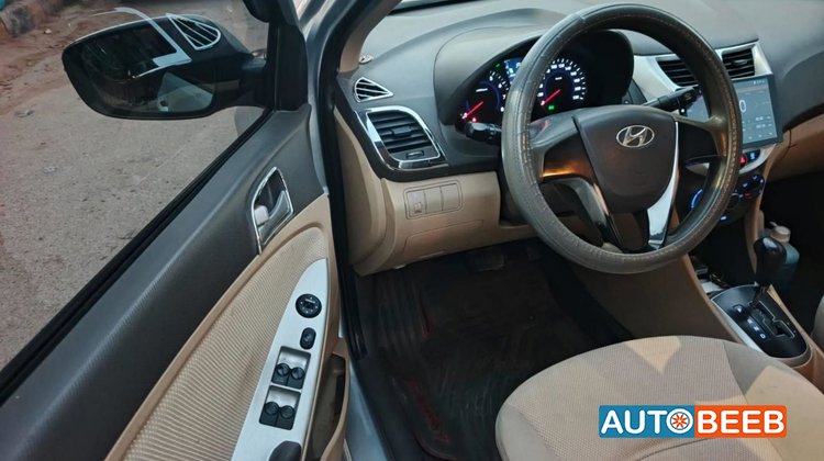 Hyundai Accent 2013