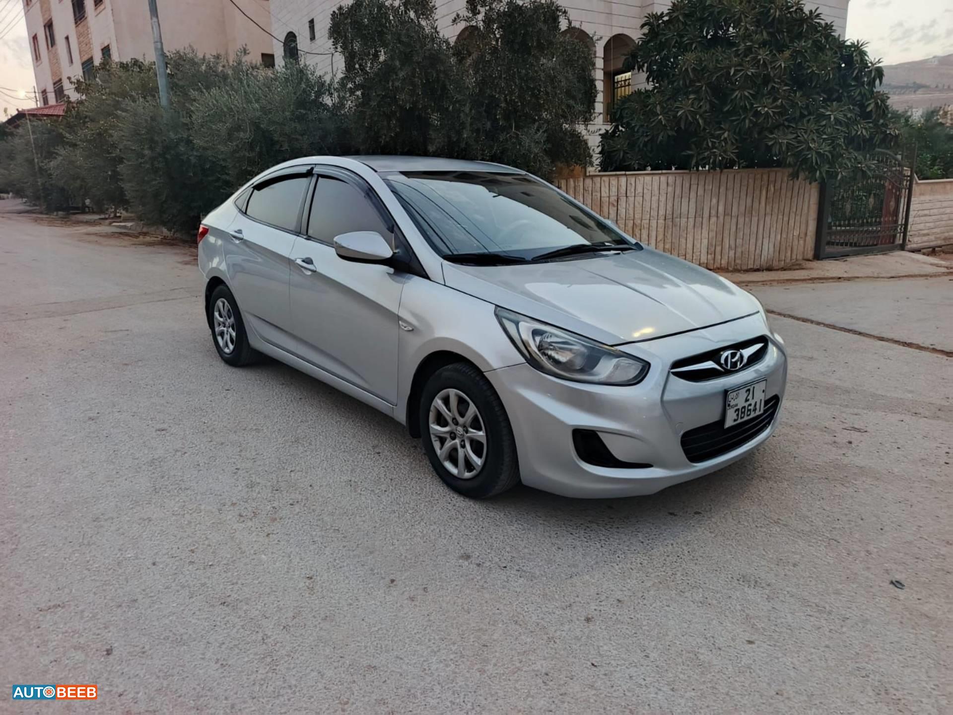 Hyundai Accent 2013