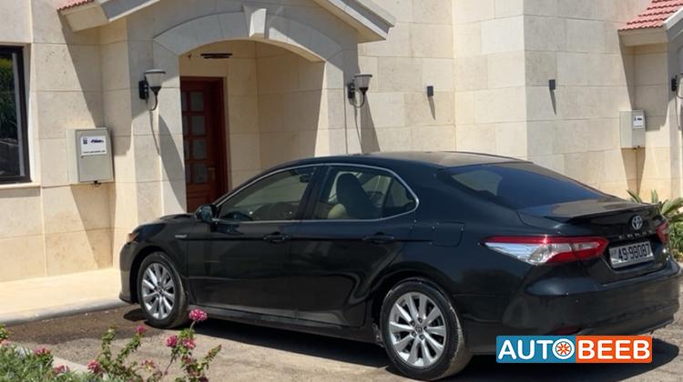Toyota Camry 2019