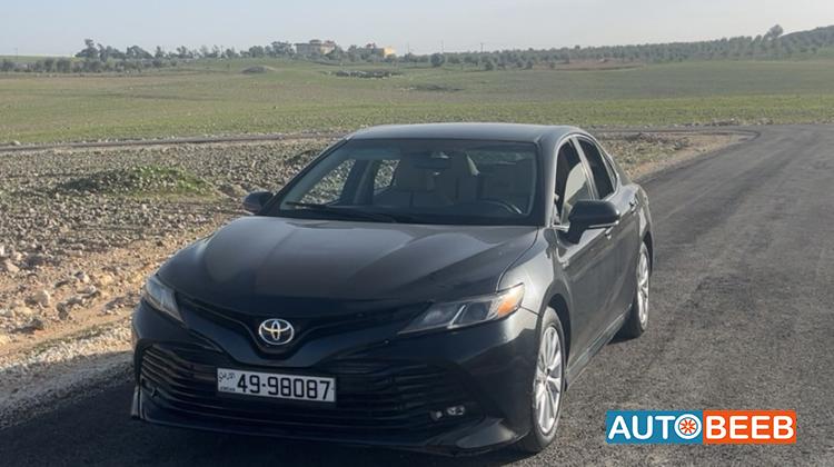Toyota Camry 2019